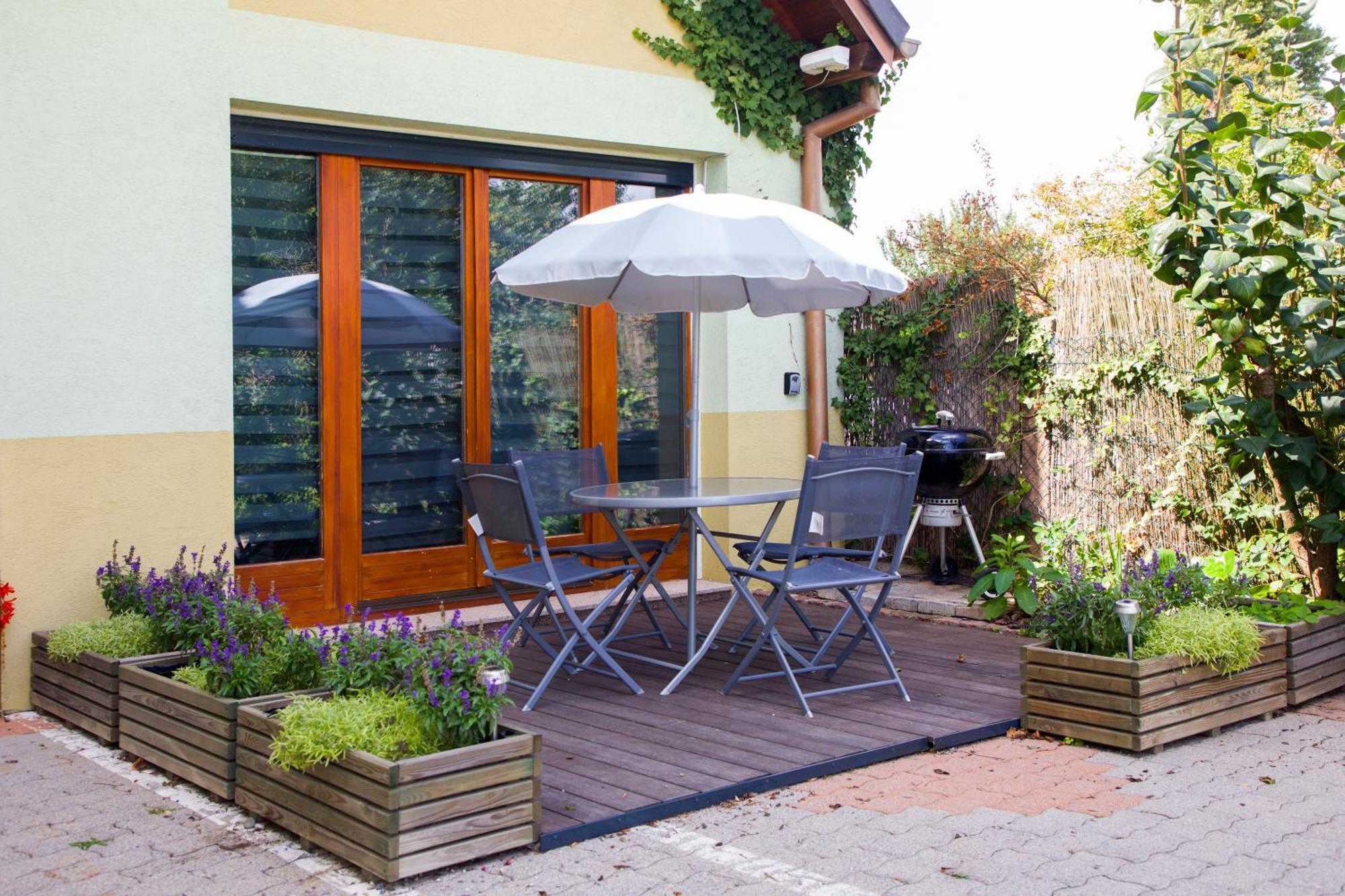 Le Cocon Appart Avec Parking Prive & Terrasse Sainte-Croix-en-Plaine Exteriör bild